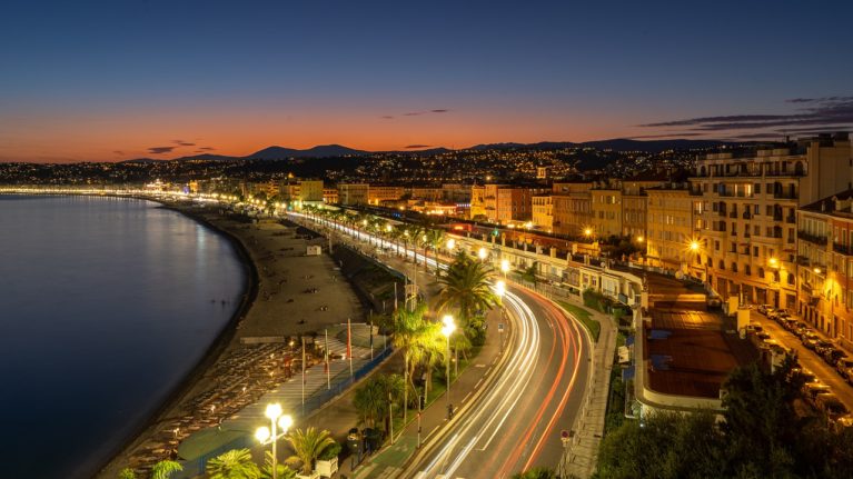 Un déménagement à Nice ? Pensez à contacter le service réservation stationnement !