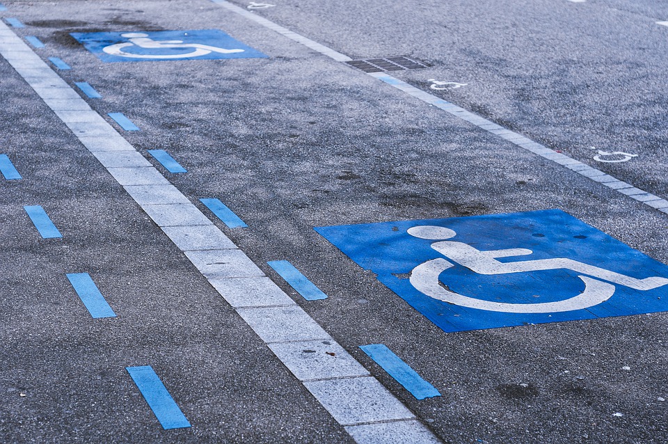 Quel risque à utiliser une carte handicapé pour son parking ?