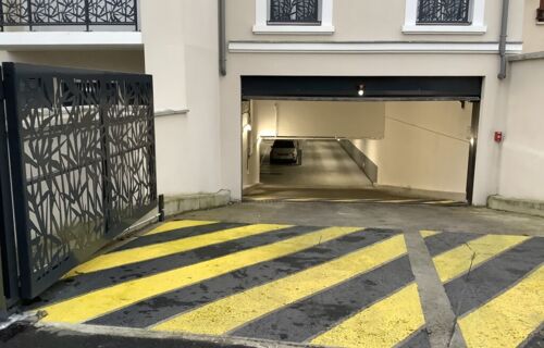 PARKINGS EN SOUS-SOL SÉCURISÉ À CINQ MINUTES DE LA GARE HOUILLES CARRIÈRES