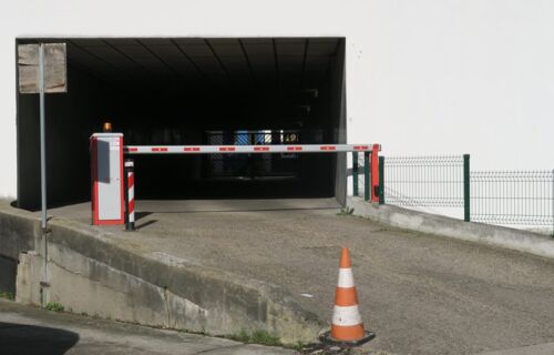Emplacement extérieur sécurisé Paris 12