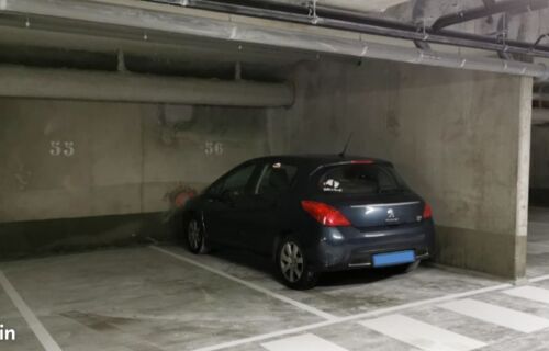 Place de parking sécurisé à 2 min du tram T2 pour La Défense