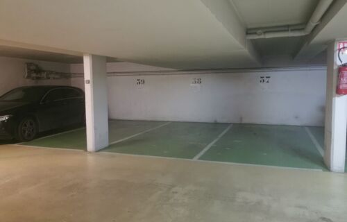 Parking près de la Défense à Courbevoie