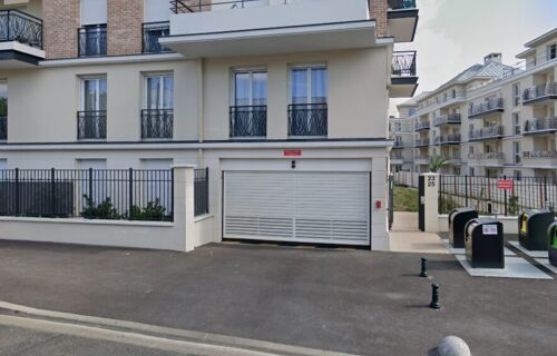 Place de parking à 2mn de la gare de Saint-Gration