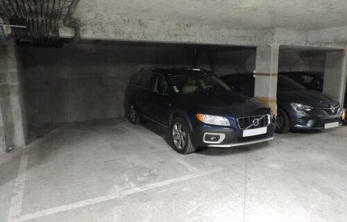 Place de parking dans le sous-sol d'un immeuble sécurisé Nantes Est