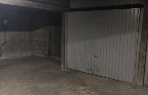Une place dans un garage quartier gare Part Dieu Lyon