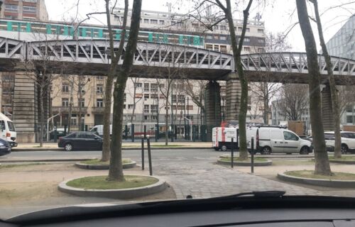 Parking au pied station métro glacière paris13