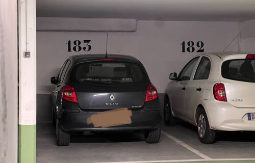 Parking sécurisé en sous-sol Rue de Naples quartier Villiers / Europe accès 24/24