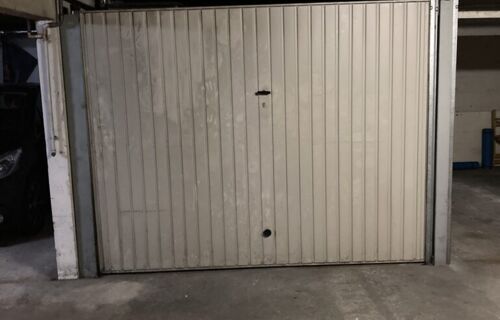 Box en location Église de Pantin