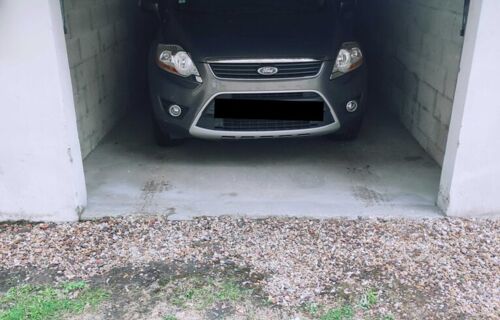 Parking, box fermé a 2 pas de la marie d'Argenteuil