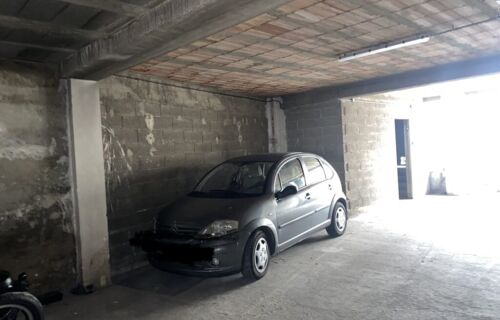 Parking Timone