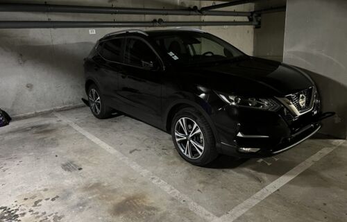 Place de parking ( Stade de France )