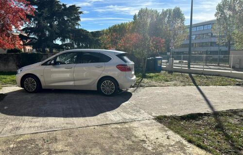 Parking privée extérieur Aucamville 11 minutes aéroport Toulouse