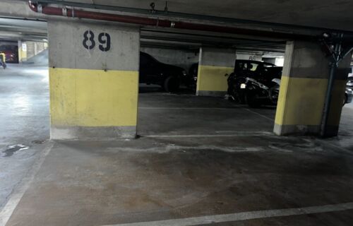 Parking rue de Paradis