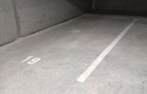 Place de parking souterrain