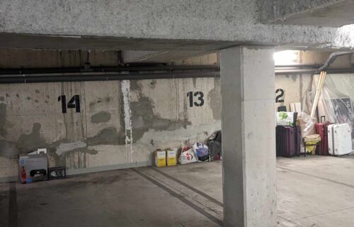 Place parking paris 19