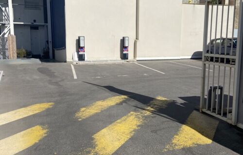 Parking fermé sécurisé
