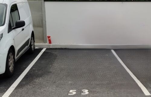 Place de Parking Extérieure à Villenave d'Ornon
