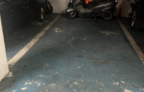 Parking 75020