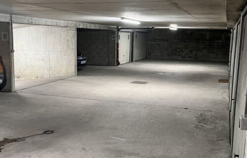 Location place parking sécurisée
