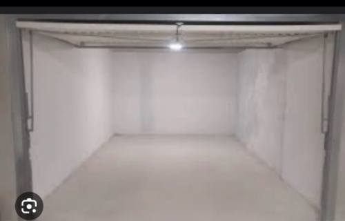 Loue box dans garage sécurisé 14m² Rueil-Malmaison limite Bougival
