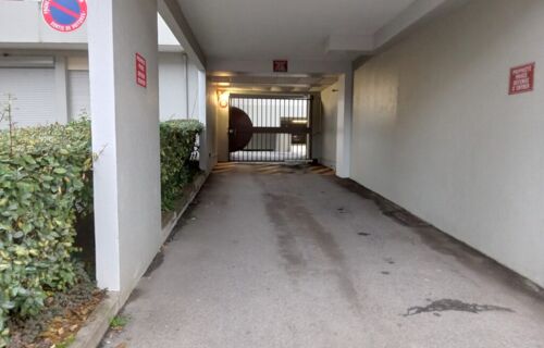 location parking proche centre saint martal limoges