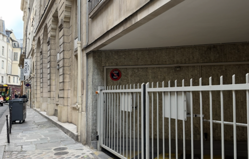 Parking place des Victoires
