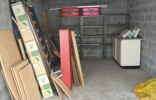 Mérignac Box Fermé  Parc de Capeyron rue des cépaages 150€/mois