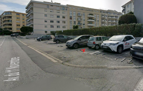 Parking  privée près aéroport de Nice