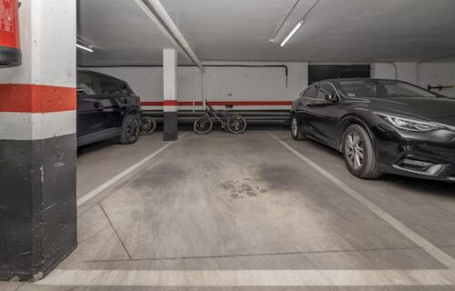 Location place de parking – Rue Pierre Brossolette, Guyancourt