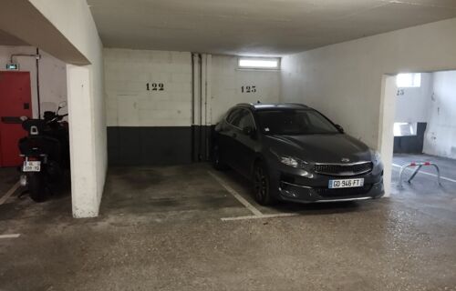 parking Paris centre ville Paris 12