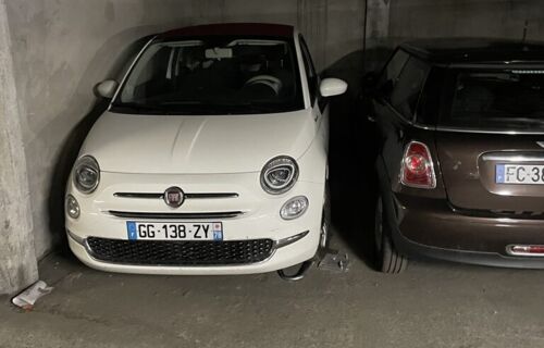 Parking moto ou voiture citadine place Dupuy