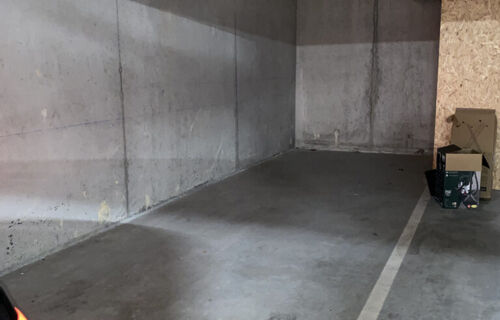 2 places - parking sous terrain - tours nord