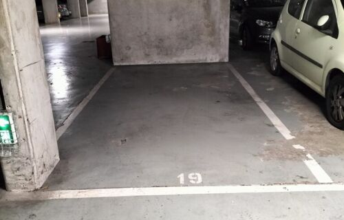 Parking près de l'espace simon à Noisy-le-Grand