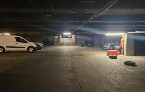 Parking voiture Paris place de la Nation