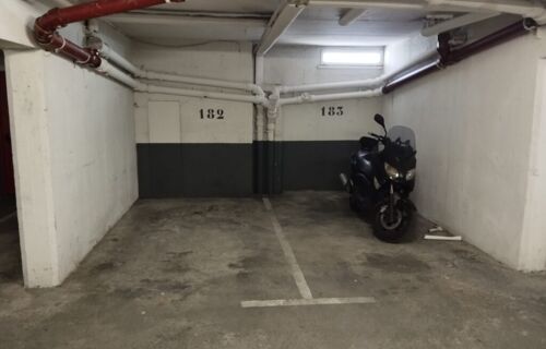 parking motos scooters proche Gare de Lyon