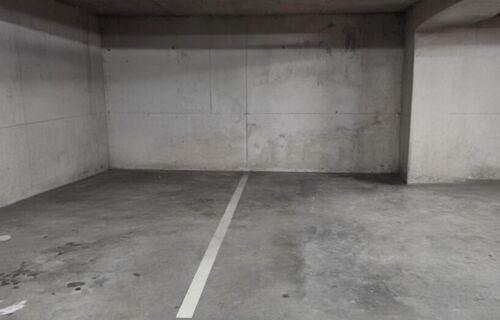 Parking couvert proche de l'aéroport de Nice