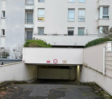 Parking securisé large sous sol facile d’accès