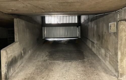 Location de parking moto scooter
