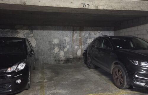 Place de parking proche de Convention (75015, Paris)