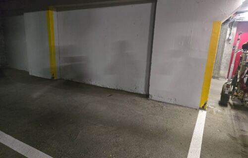 Place de parking couverte Voiture + Moto  en sous-sol secteur Petite France
