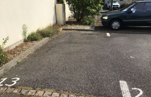 Vannes, loue place de parking