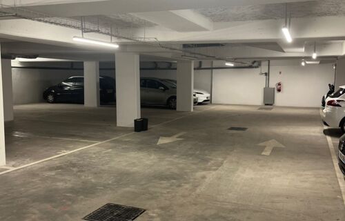 À LOUER – Places de parking sécurisées – Saint-Ouen (Quartier des Docks)