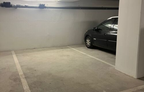 À LOUER – Places de parking sécurisées – Saint-Ouen (Quartier des Docks)